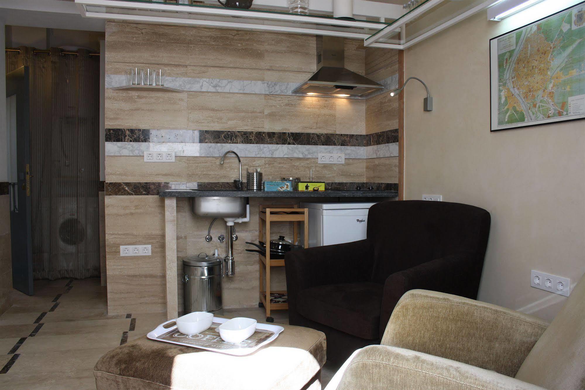 Estudio Padre Manjon Séville Extérieur photo