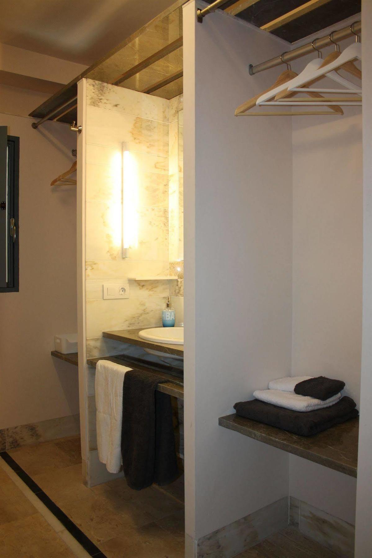Estudio Padre Manjon Séville Extérieur photo
